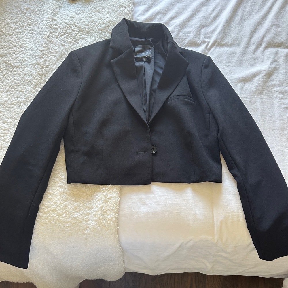 Dynamite cropped blazer